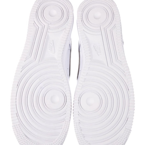 Nike Nola white, silver and a bit of gold. - Picture 7 of 9